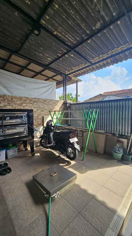dijual rumah puri gardena