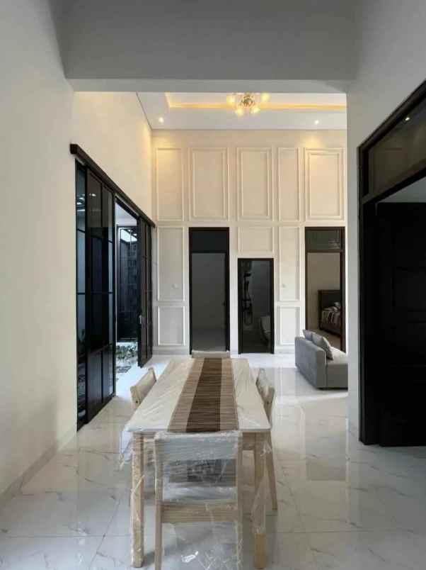 dijual rumah purwomartani