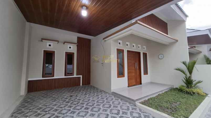 dijual rumah purwomartani