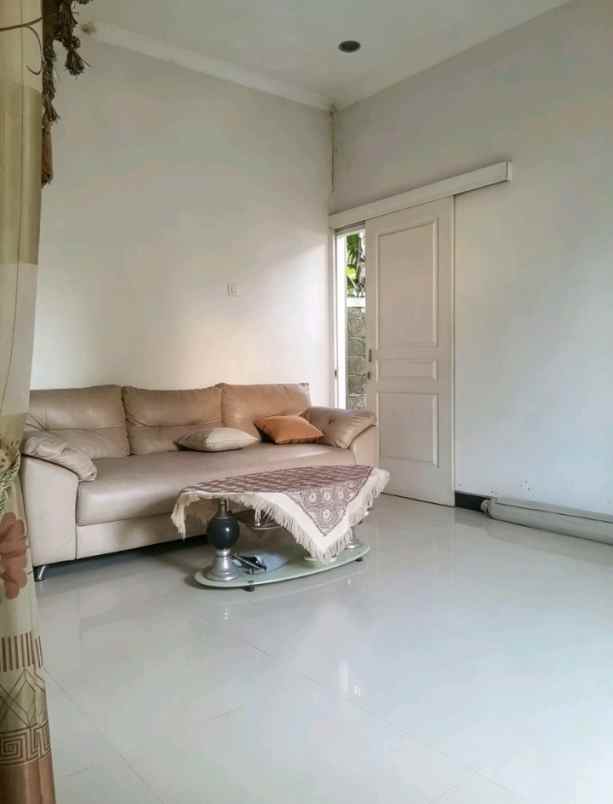 dijual rumah purwomartani kalasan