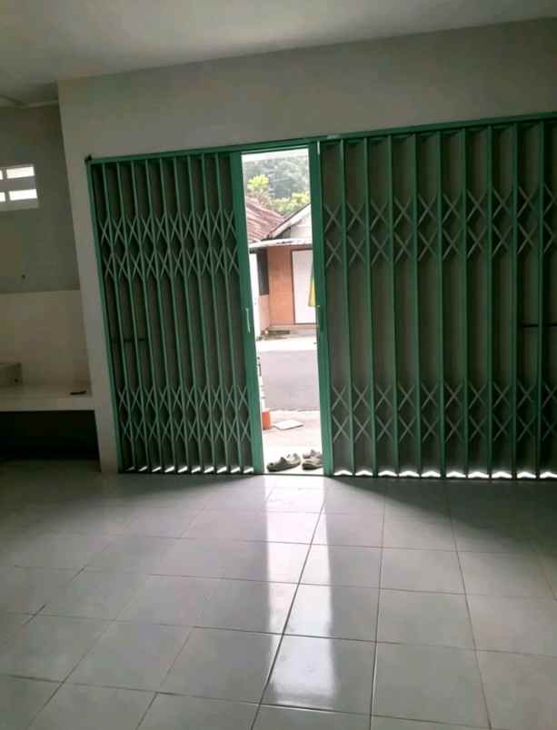 dijual rumah purwomartani kalasan