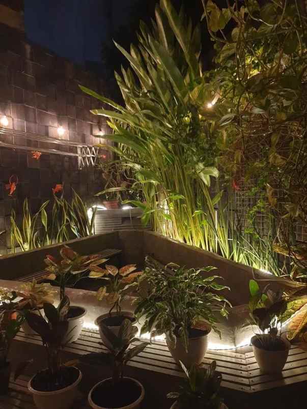 dijual rumah raffles hills cibubur