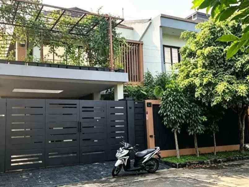 dijual rumah rawalumbu