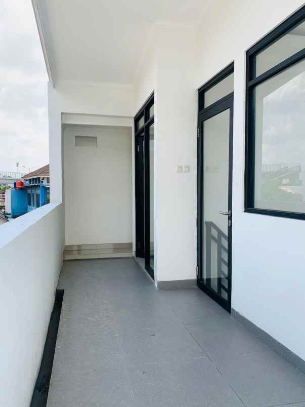 dijual rumah roxy duri pulo gambir
