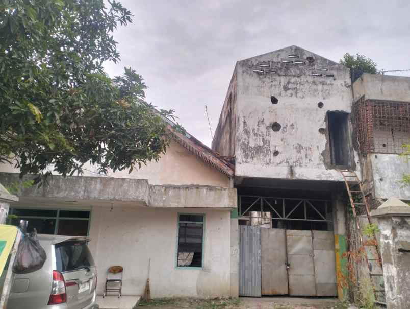 dijual rumah rungkut