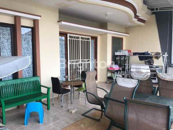 dijual rumah rungkut asri