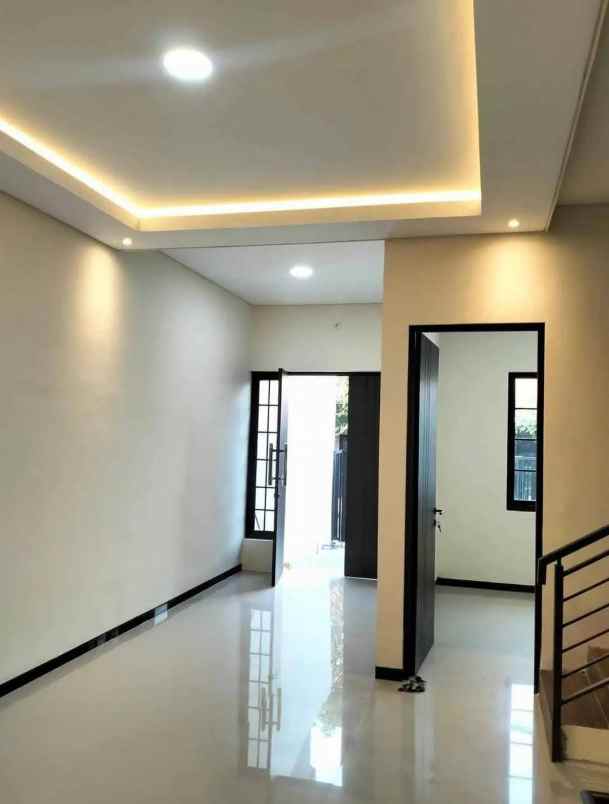 dijual rumah rungkut harapan