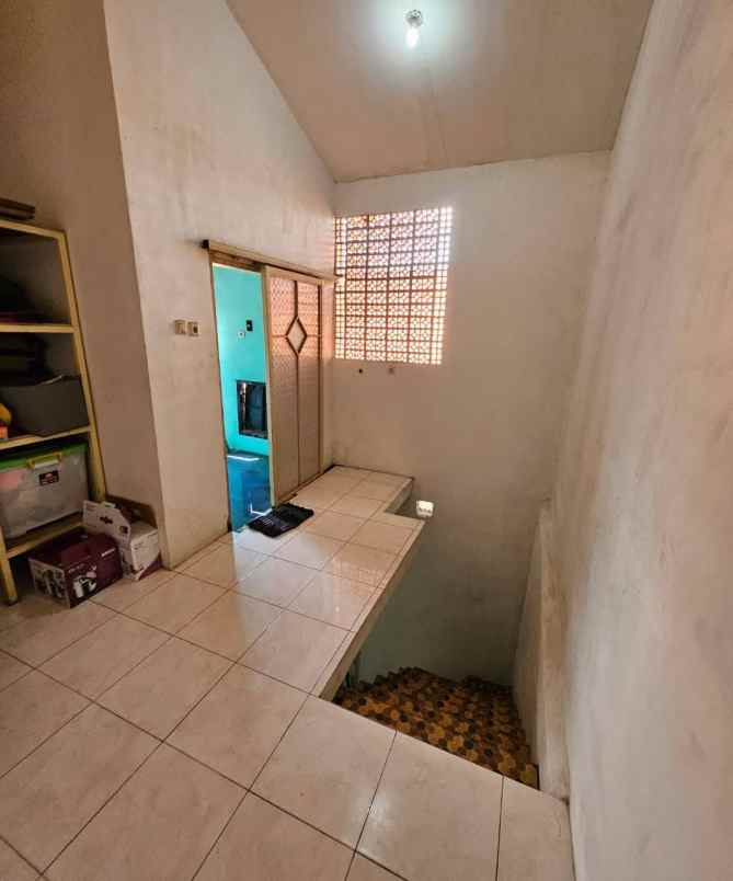 dijual rumah satelit