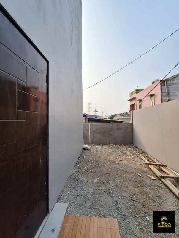 dijual rumah sawah baru ciputat