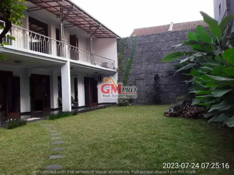 dijual rumah sayap bkr