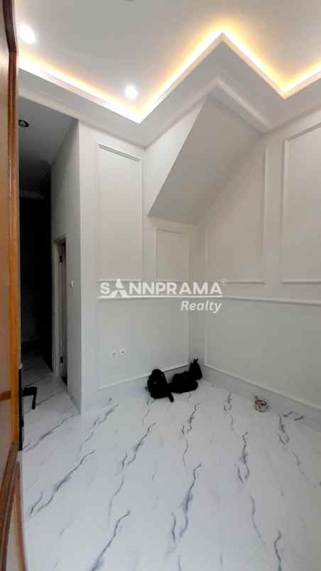dijual rumah seru cipayung jakarta timur