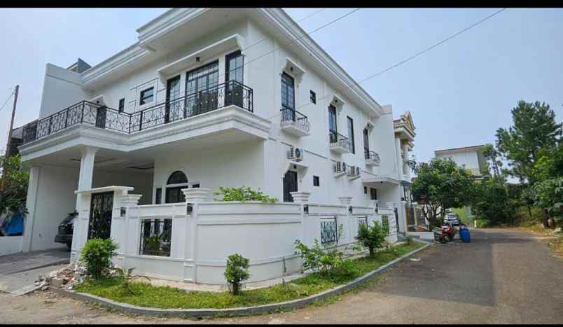 dijual rumah setu