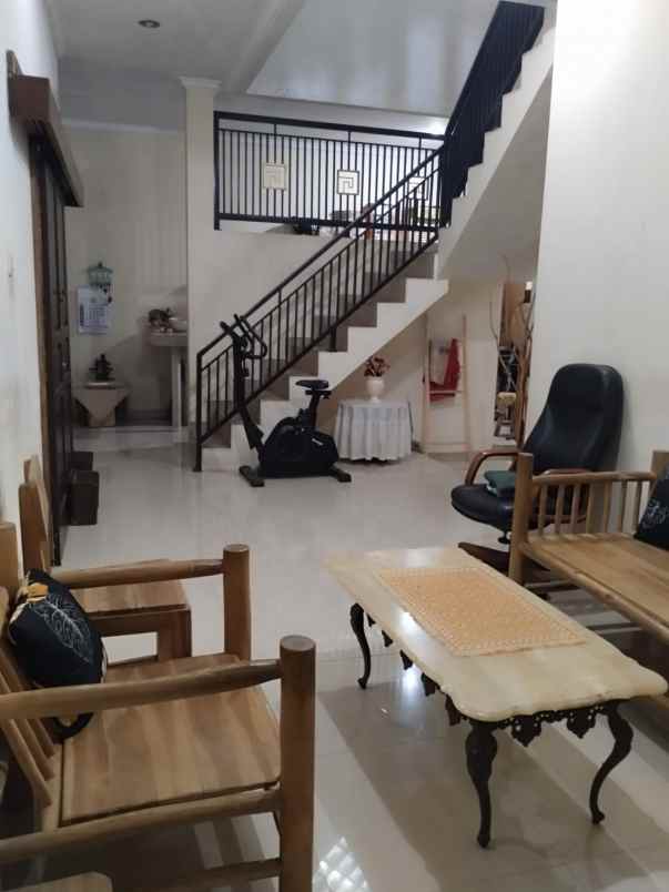 dijual rumah siap huni d pancoran mas depok
