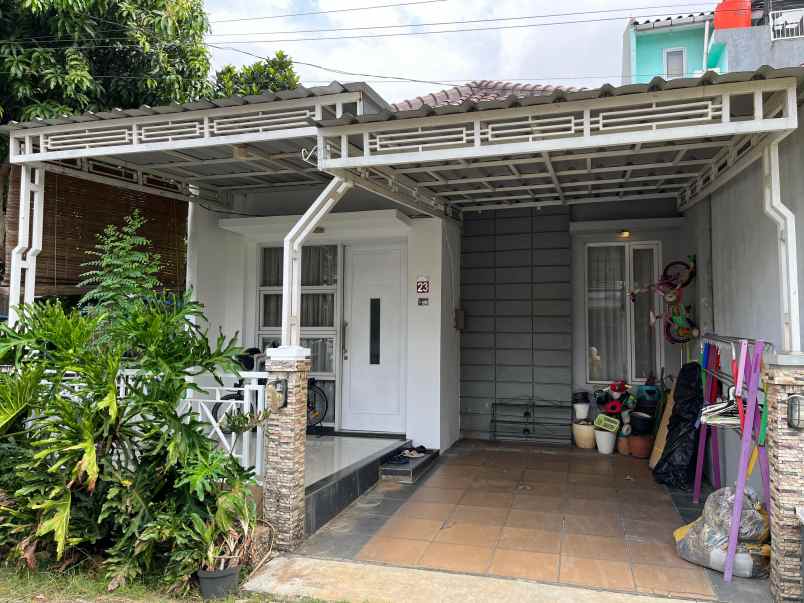 dijual rumah siap huni di blossom belakang kampus stan