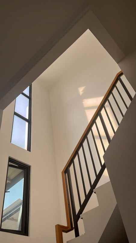 dijual rumah siap huni di metland transyogi cileungsi