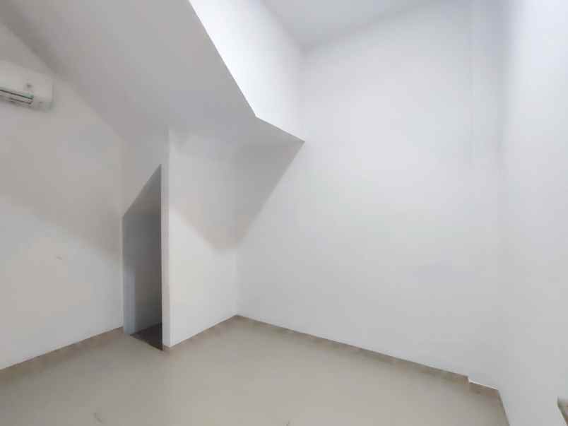 dijual rumah siap huni jalan lembu