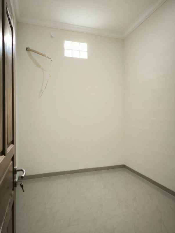 dijual rumah strategis di angke tamnora jakarta barat