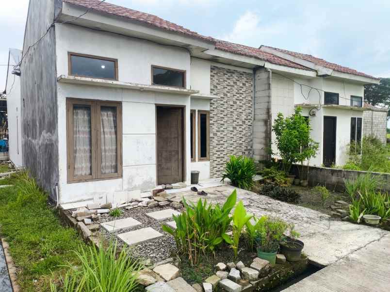 dijual rumah sukarahayu tambelang kab