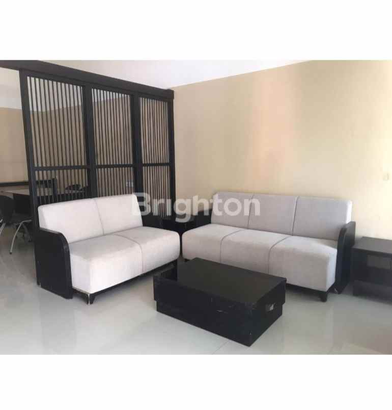 dijual rumah sukolilo dian regency