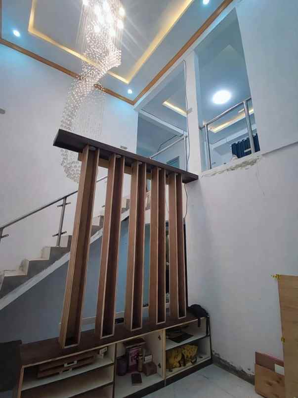 dijual rumah sumber sari