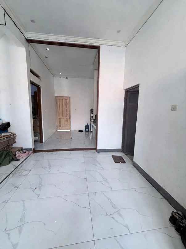 dijual rumah sumber sari