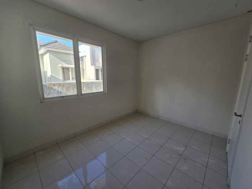 dijual rumah summarecin bekasi
