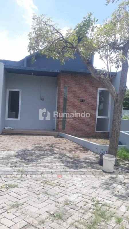 dijual rumah surabaya