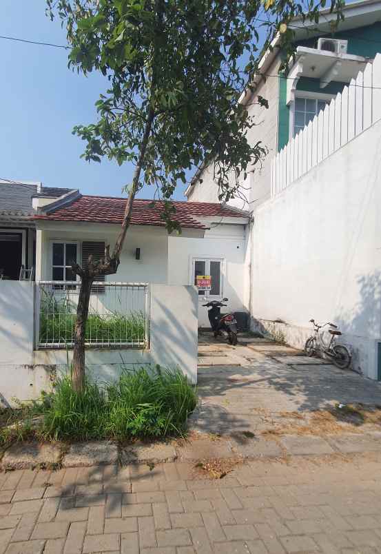 dijual rumah talaga bestari tangerang