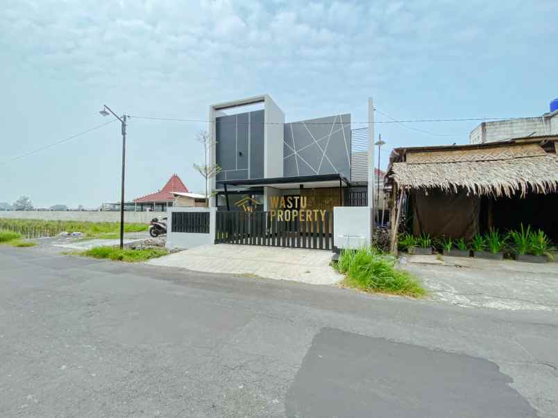 dijual rumah taman martani