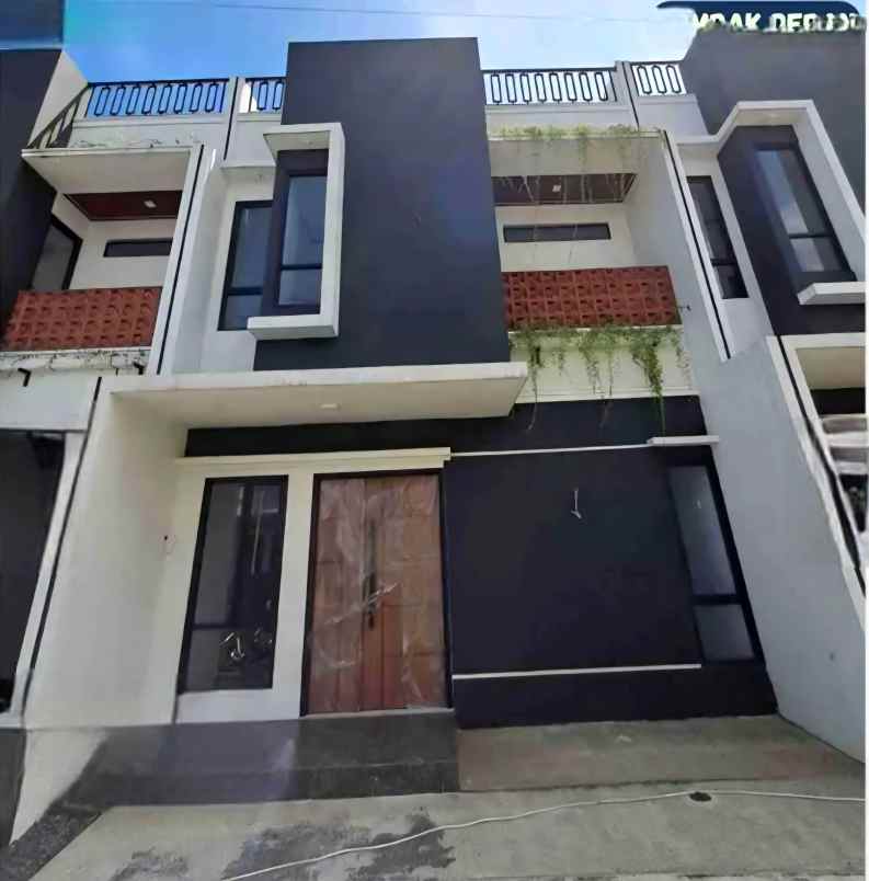 dijual rumah tanah baru beji depok