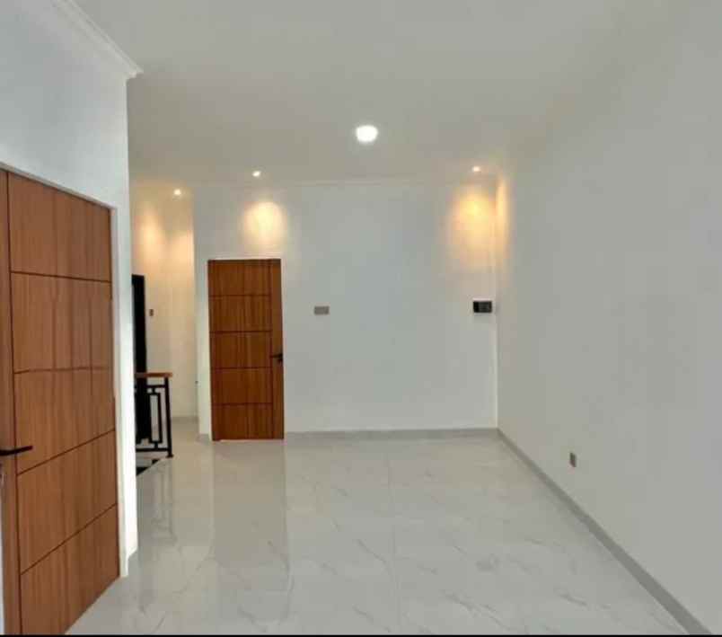 dijual rumah tanah baru beji depok