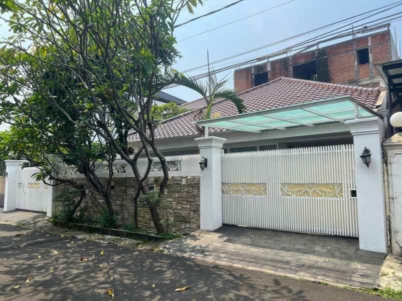 dijual rumah tebet barat jakarta selatan