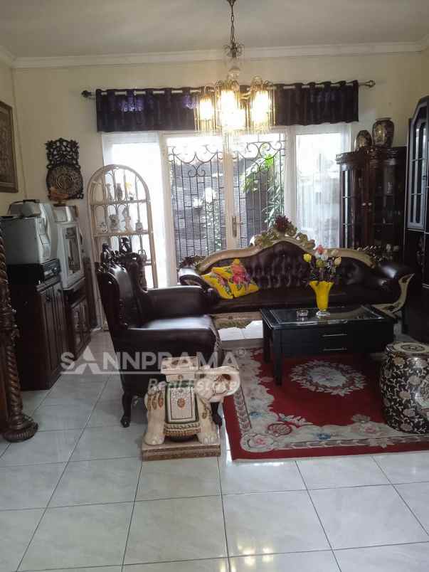 dijual rumah telaga golf sawangan