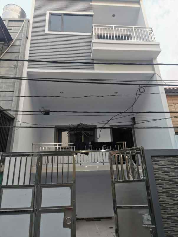 dijual rumah teluk gong jakut hadap utara shm