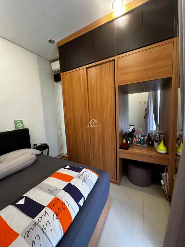 dijual rumah the oz residence