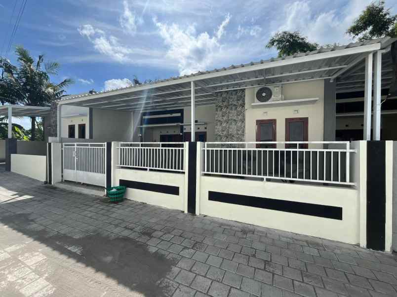 dijual rumah tirtoadi kec mlati