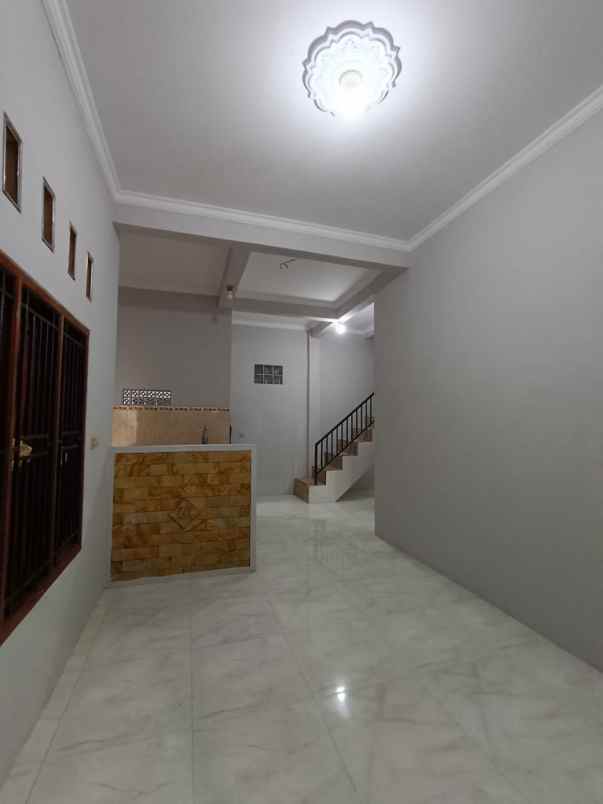 dijual rumah wisma asri 2