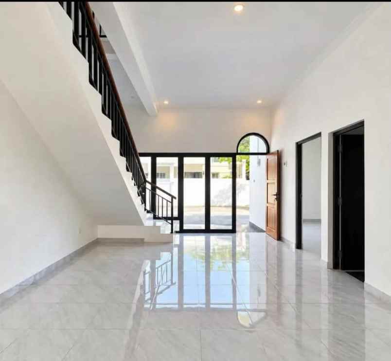 dijual rumah wonolelo