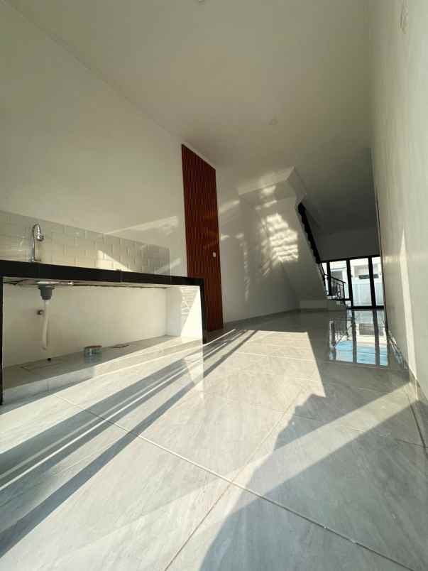 dijual rumah wonolelo
