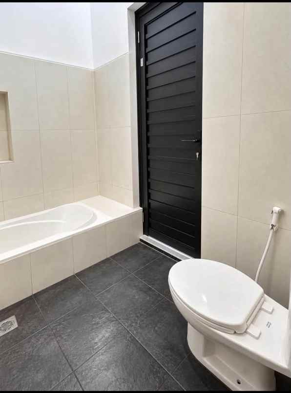 dijual rumah wonolelo