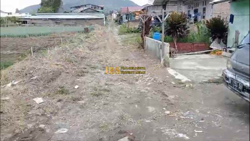 dijual tanah daerah karo jalan kebun bunga dolat rayat