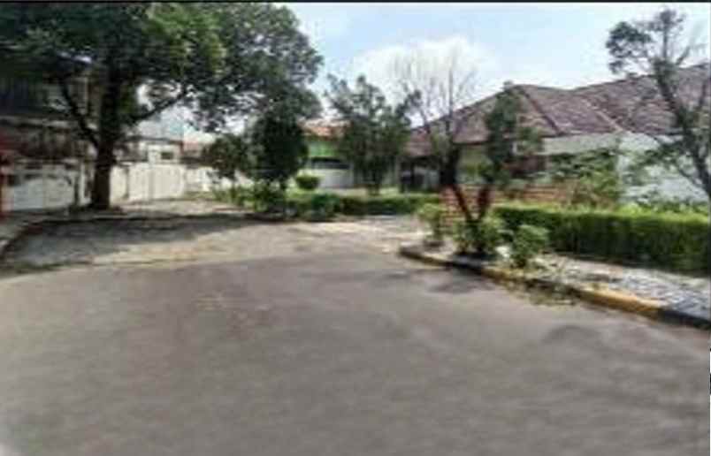 dijual tanah jalan gajah mada