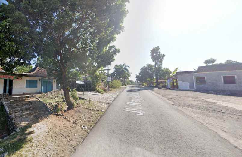 dijual tanah jl raya baturetno