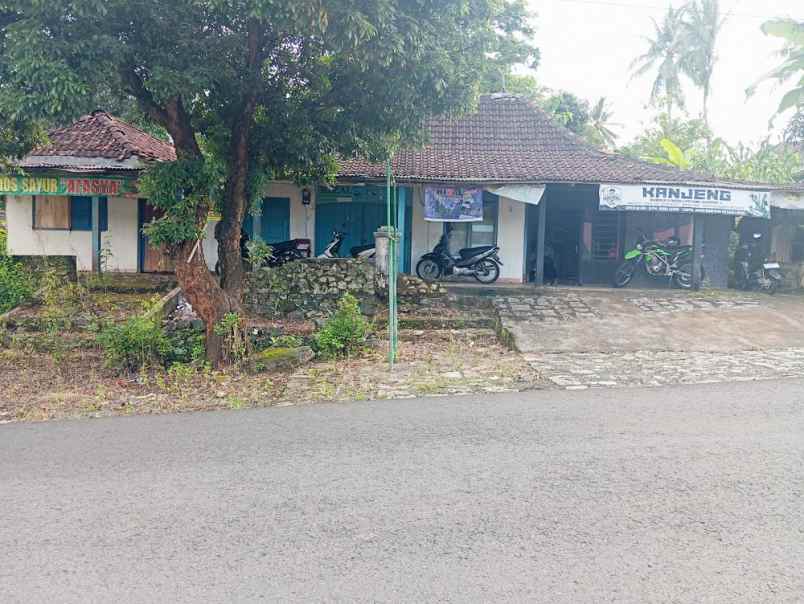 dijual tanah jl raya baturetno