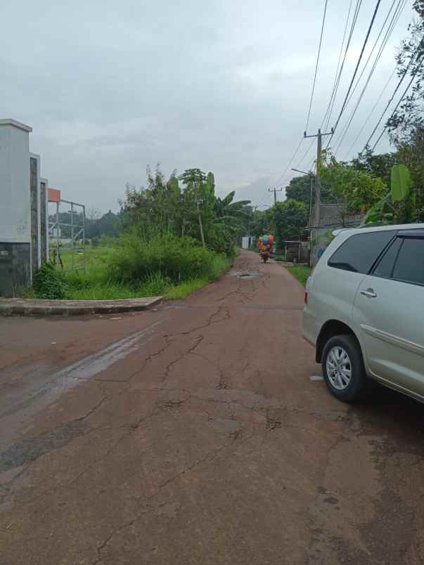 dijual tanah jl raya cikarageman setu