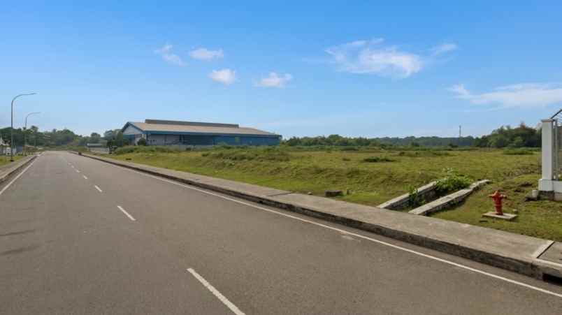 dijual tanah kawasan industri mm2100