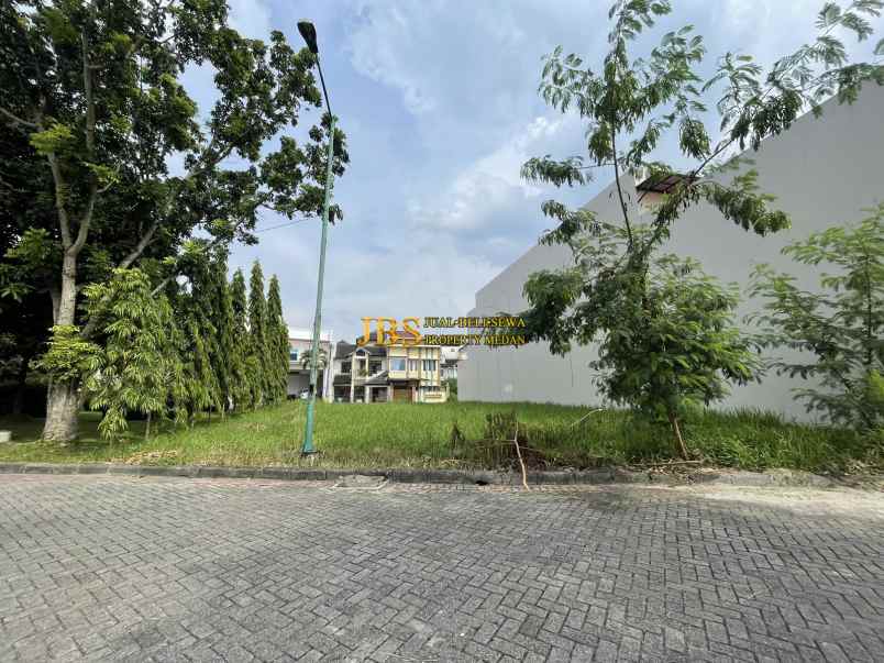 dijual tanah komplek graha metropolitan