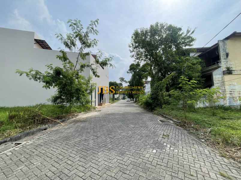 dijual tanah komplek graha metropolitan