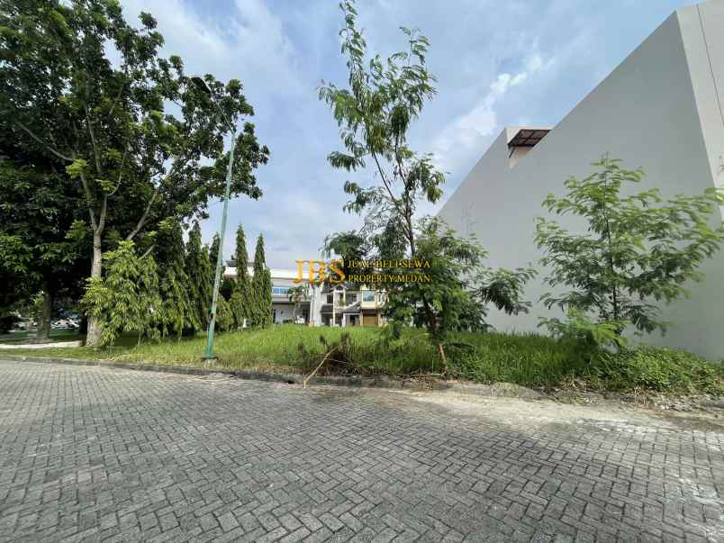 dijual tanah komplek graha metropolitan