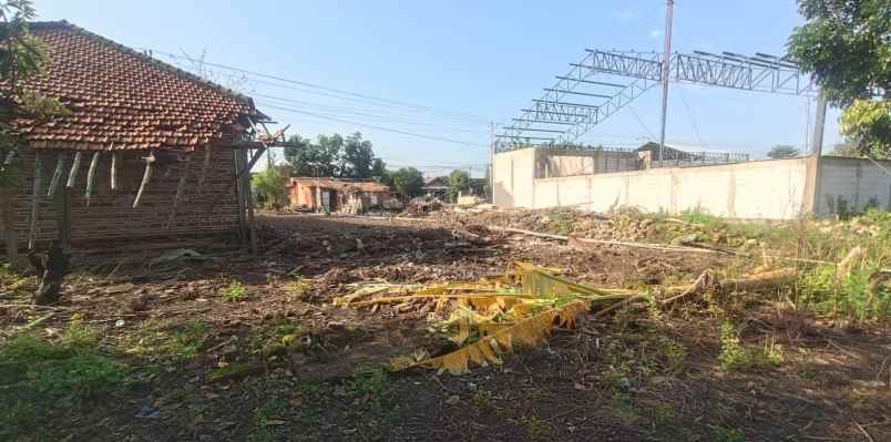 dijual tanah werdoyo